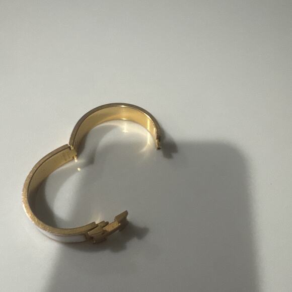 Hermès Clic H Bracelet PM White Enamel – 18k Gold Plated READ - Picture 15 of 16